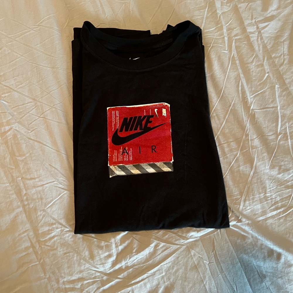 Mens Nike T-shirt